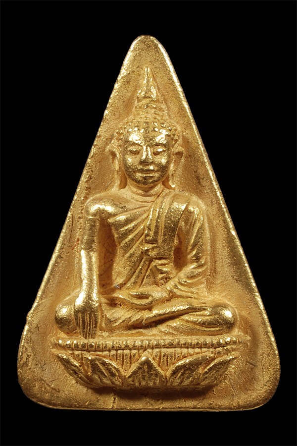 ชวนรู้จัก! วงการซื้อ-ขายพระเครื่อง มาเรียนรู้ไปพร้อมกัน